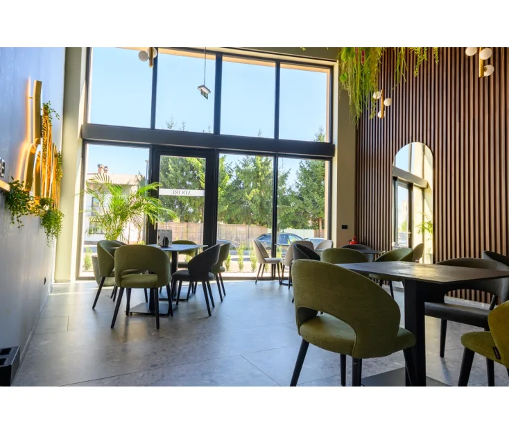 ADORE, Ljubljana bistro