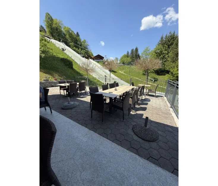 naš hram - kisovec restavracija