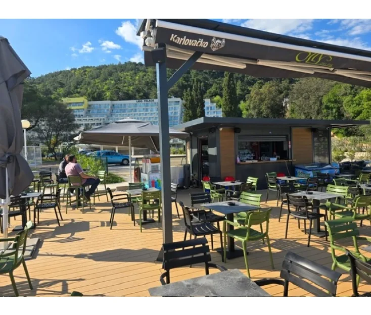 olly's beach bar - rabac bar