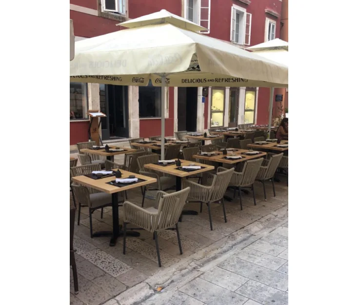 MAGURO restaurant & sushi bar restoran