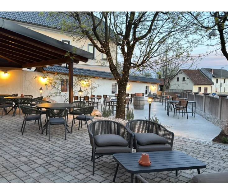 FERMENT – Cerklje na Gorenjskem pivnica i bistro