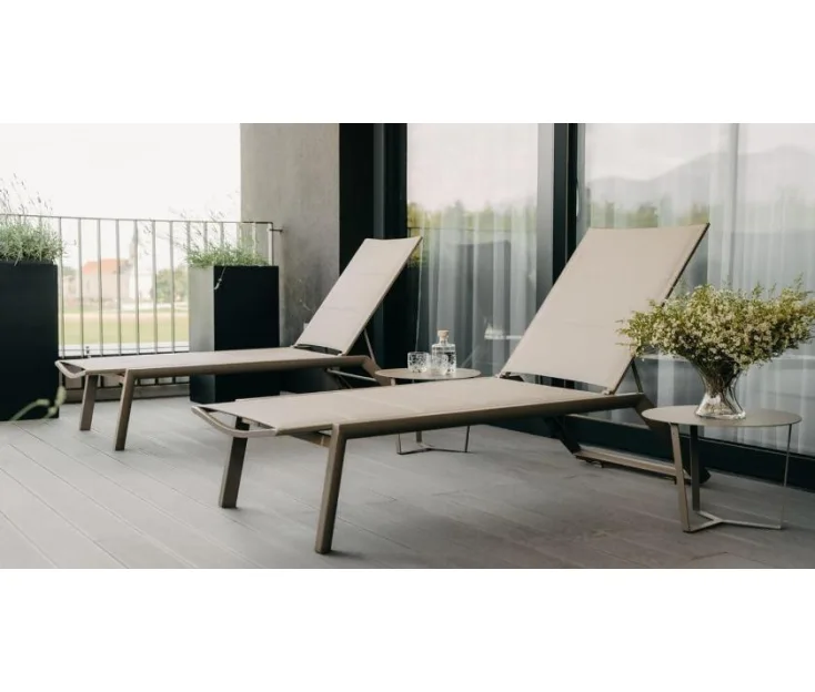 LUX ALU taupe ležalnik z dvojnim polnilom