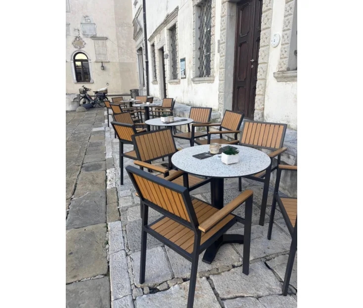 FORESTERIA, Koper bar