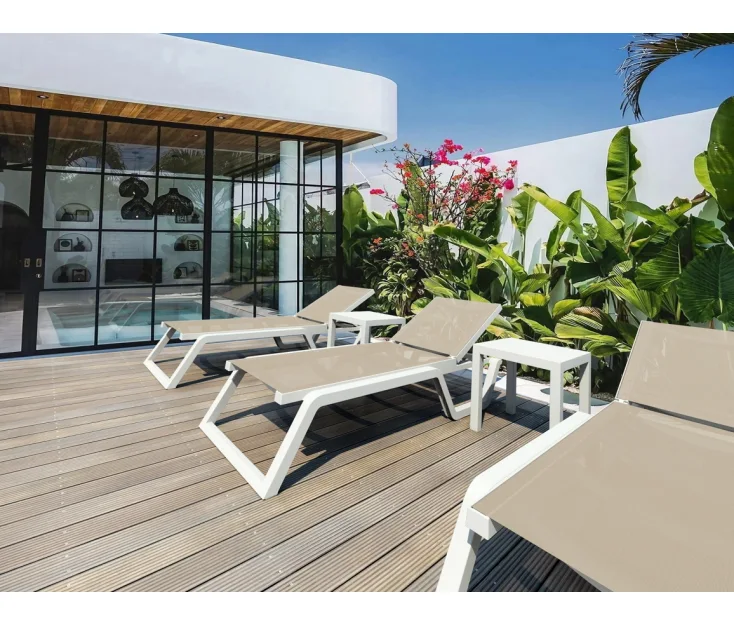 rio pro white taupe ležalnik