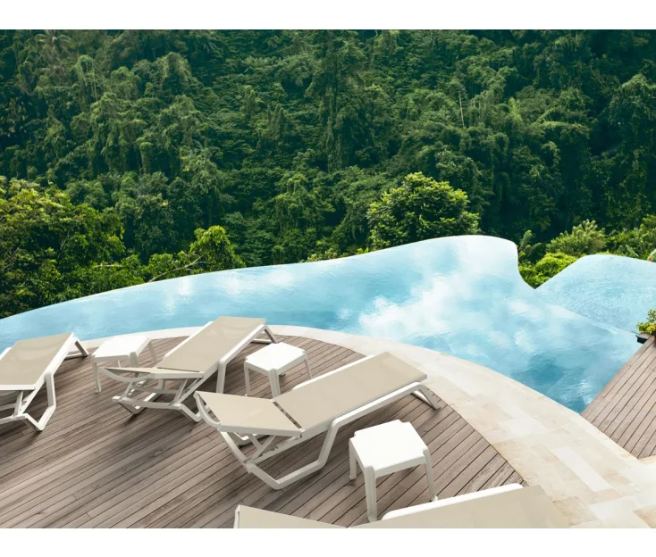 rio pro white taupe ležalnik