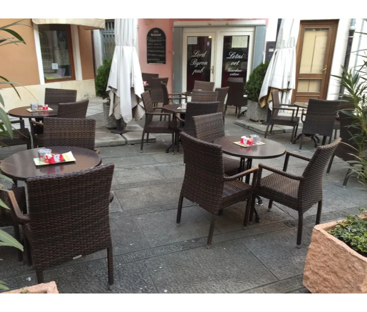 LORD BYRON KOPER pub