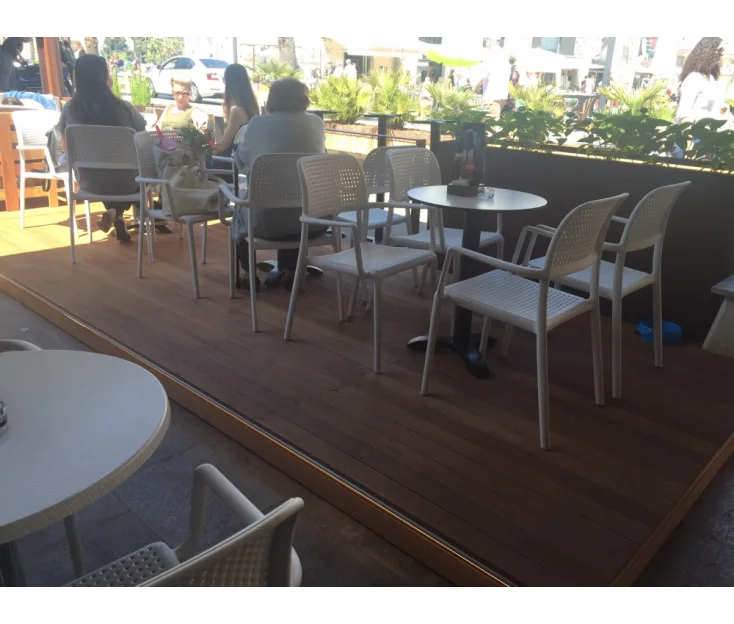 Forum bar, Koper bar