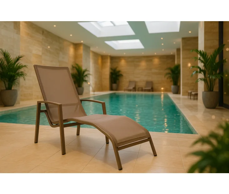 DELFIN TAUPE ležaljka