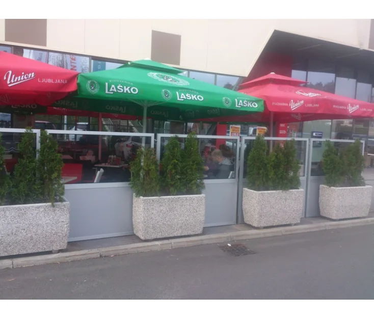 LUNA CAFFE Novo mesto- protivetrne pregrade Škerjanc.