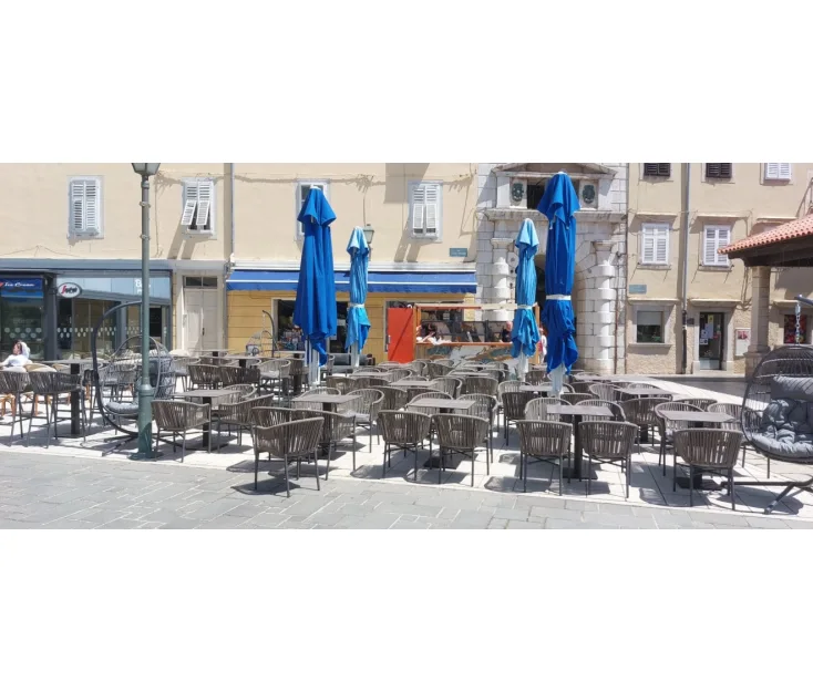 Havana Club Cafe Kadena - Cres, Hrvaška bar