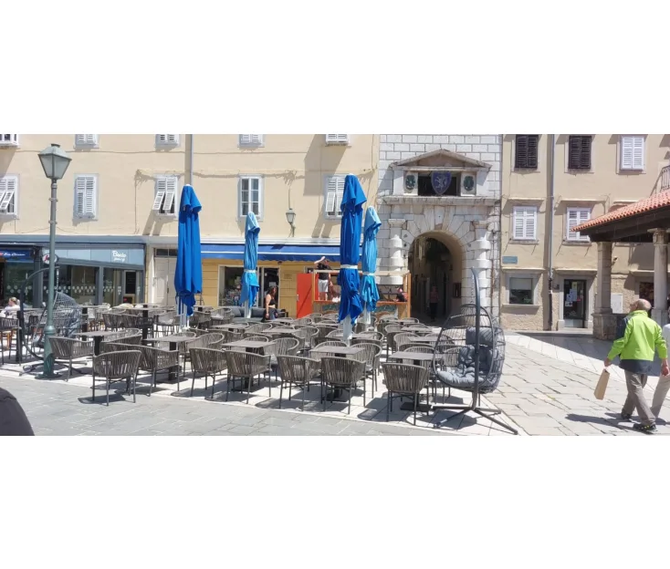 Havana Club Cafe Kadena - Cres, Hrvaška bar