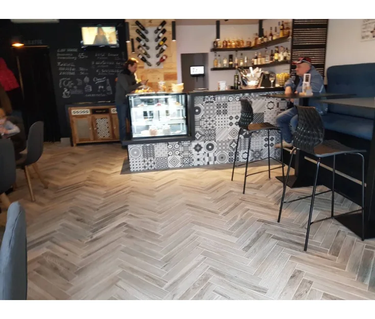BRACERA COFFEE & WINE BAR