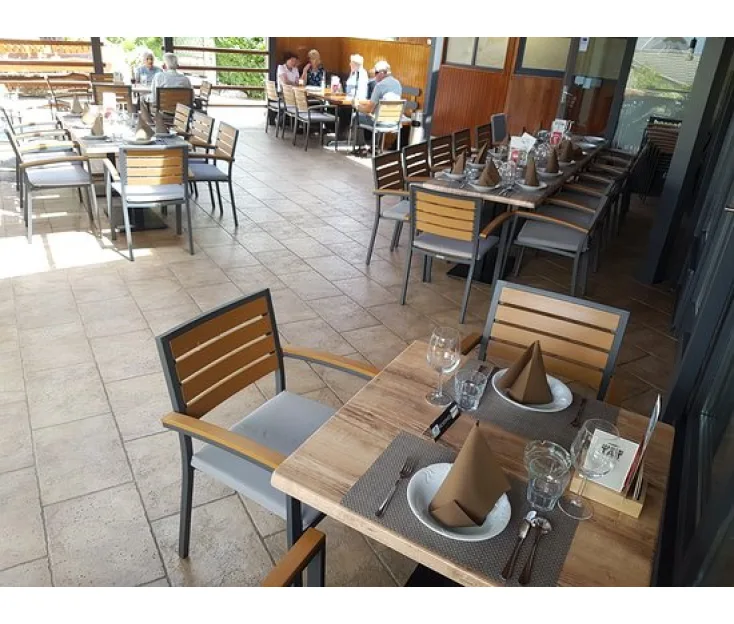 Restavracija Center, Lesce.