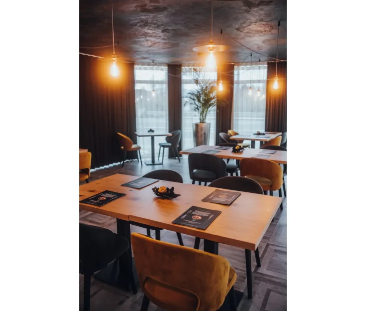 Picerija in kavarna Valerie - Lavrica