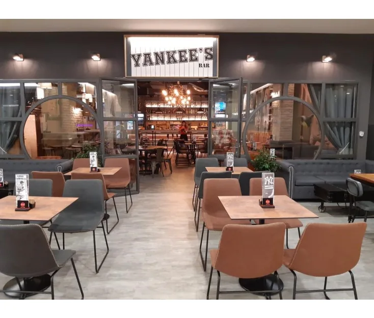 YANKEE'S BAR TOWER - REKA