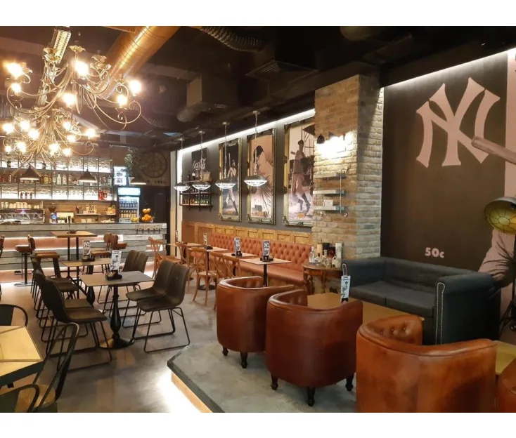 YANKEE'S BAR TOWER - REKA